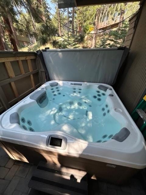 Tyrolean Village 6 2 Bedroom 1 and a Half Bath Sleeps 6 Walk to Lift Steps to town shuttle House in Mammoth Lakes