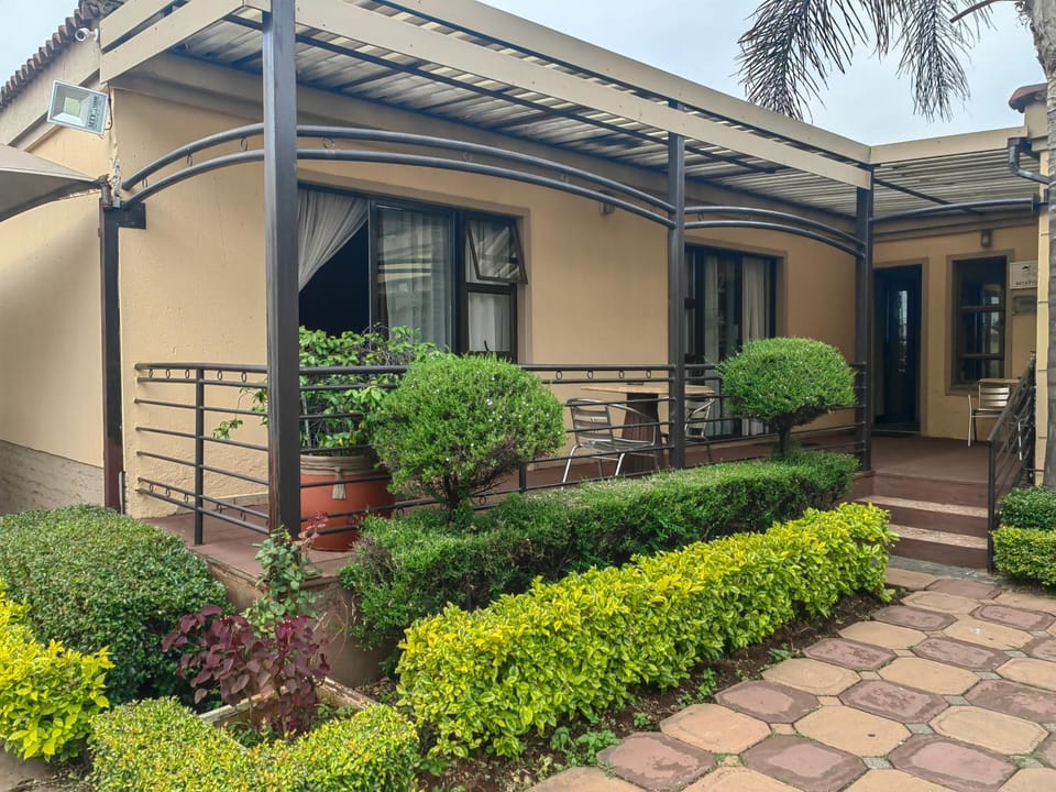 Leondale Guest House Bed and Breakfast in Gauteng