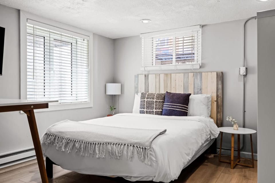 Contemporary Finishes - Studio Apt - Sloans Lake Apartment in Denver