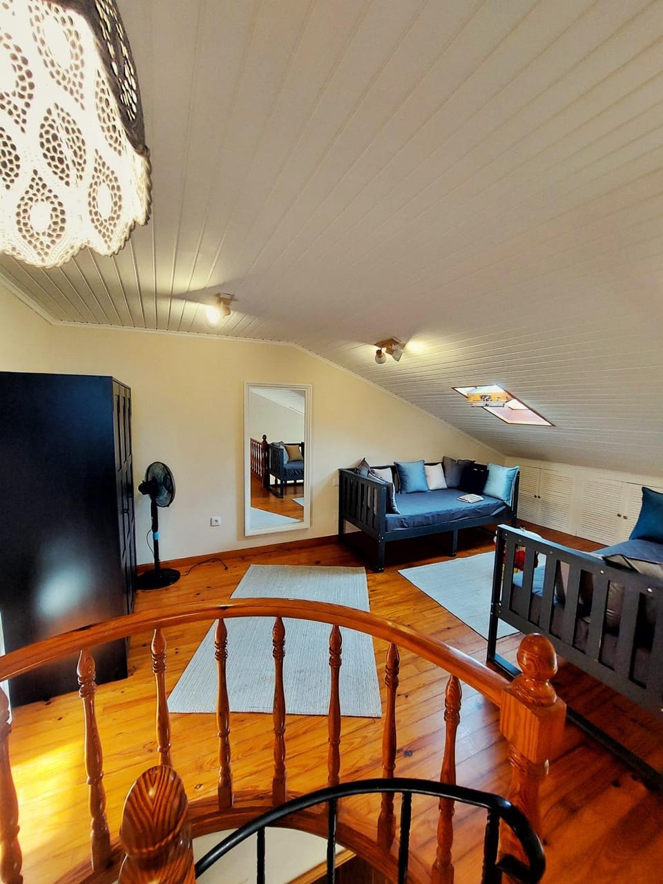 Bed, Living room, Seating area