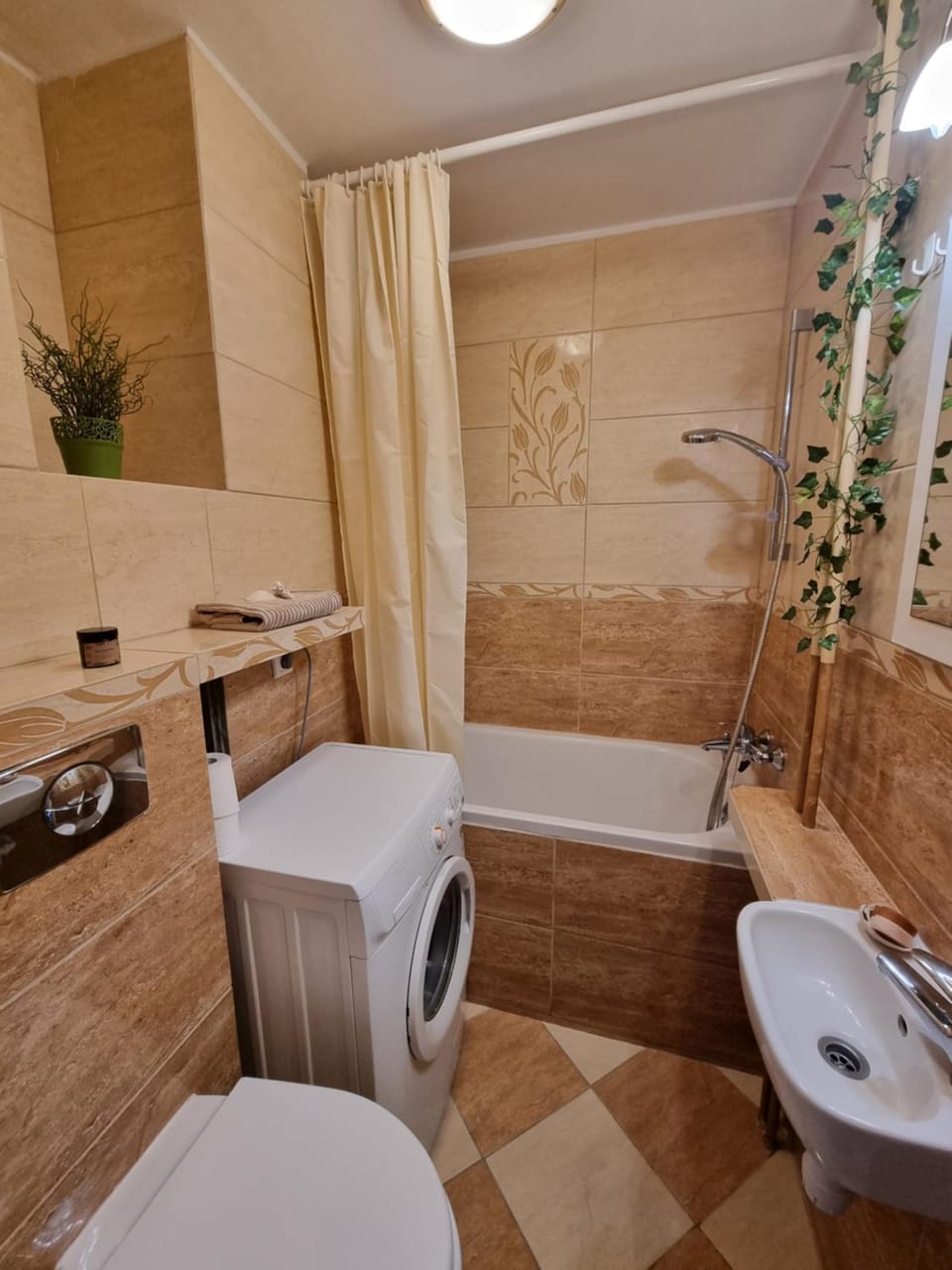 Shower, Toilet, Bathroom, Bath, towels, washing machine, dryer