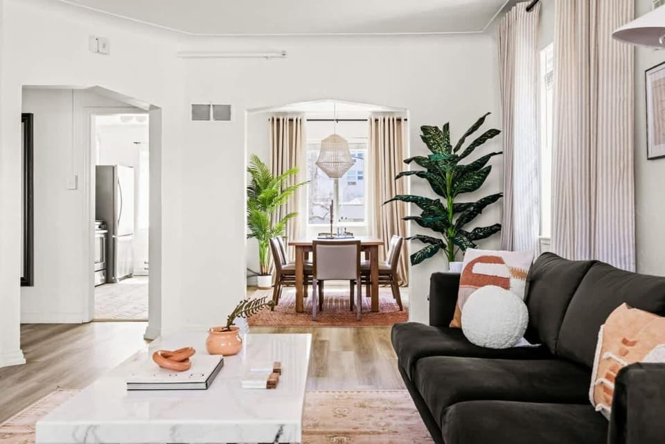 Modern Comfort - King Beds - Walk to Sloans Lake Apartment in Denver