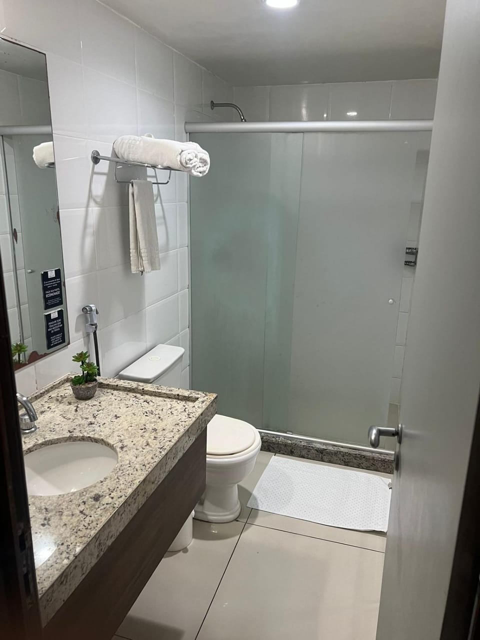 Shower, Bathroom, towels