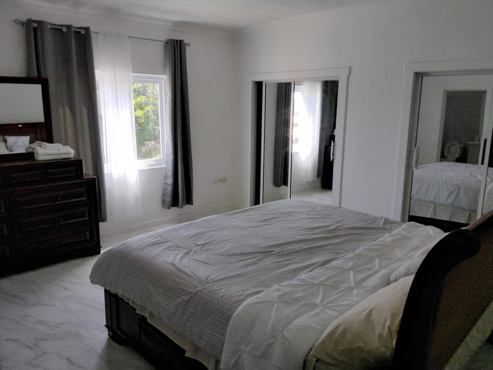 Lavue Apartment in Kingston