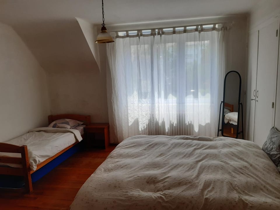 Bed, Bedroom