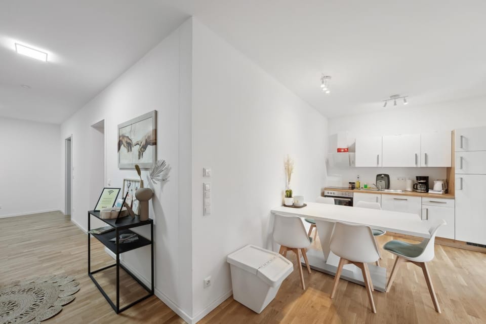 Coffee/tea facilities, Kitchen or kitchenette, Seating area, Dining area, pet friendly, stove, toaster, kitchen