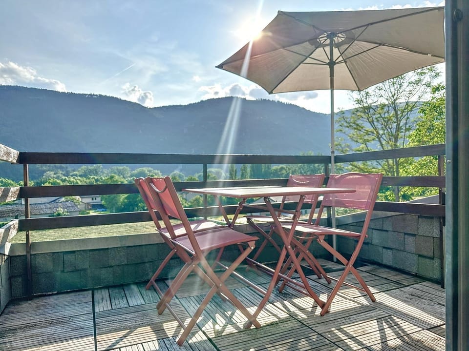 Charmant appartement avec terrasse parking Apartment in Auvergne-Rhône-Alpes