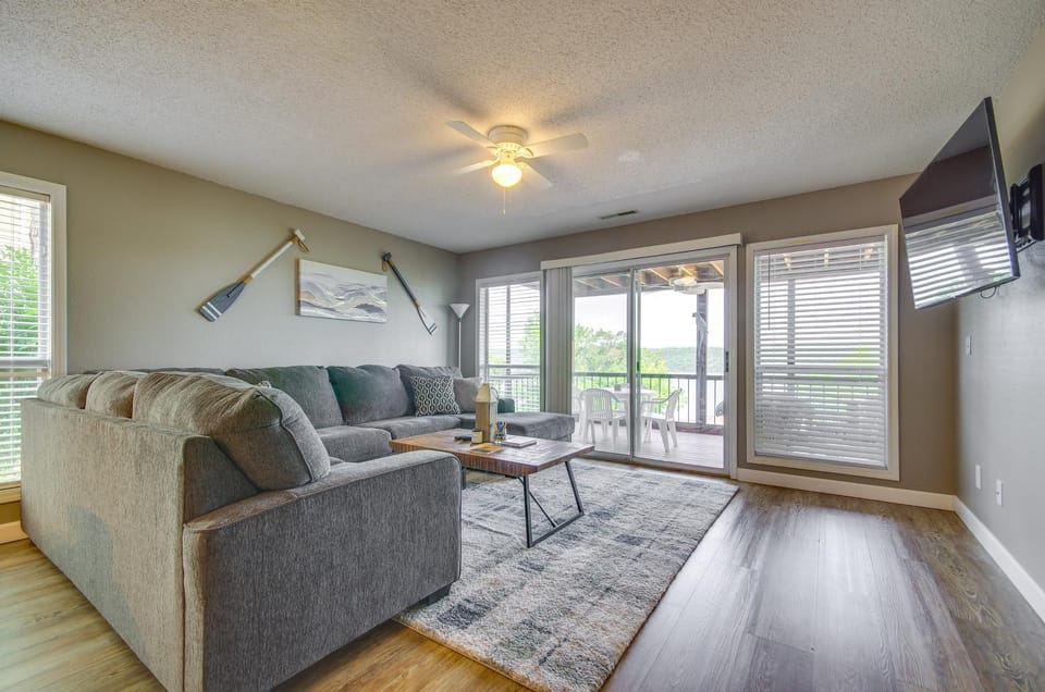 Osage Beach Condo w/ Private Deck & Lake Views! House in Lake of the Ozarks