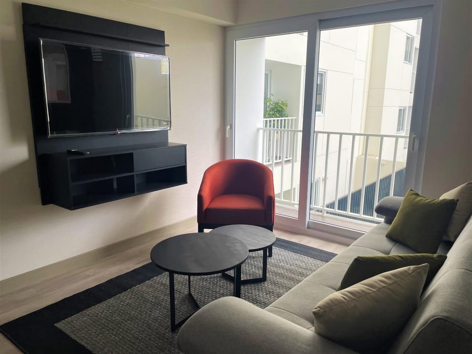 Communal lounge/ TV room, Living room