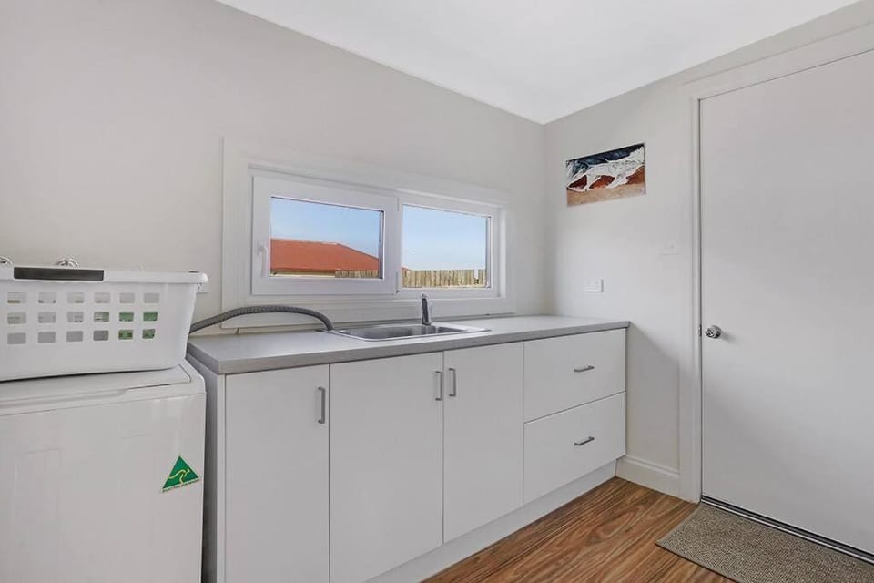 White Sand Cottage House in Warrnambool