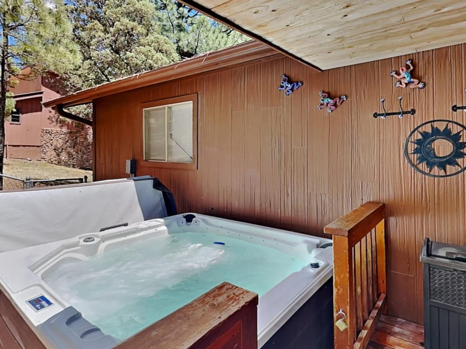 Natural landscape, Hot Tub, Balcony/Terrace