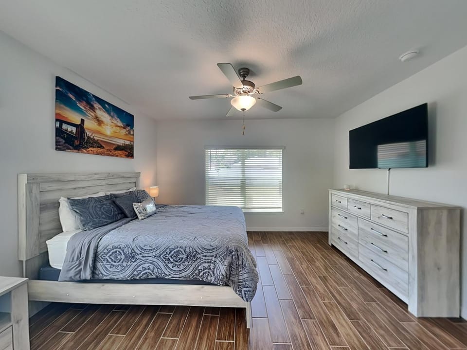 Bed, TV and multimedia, Bedroom, furniture