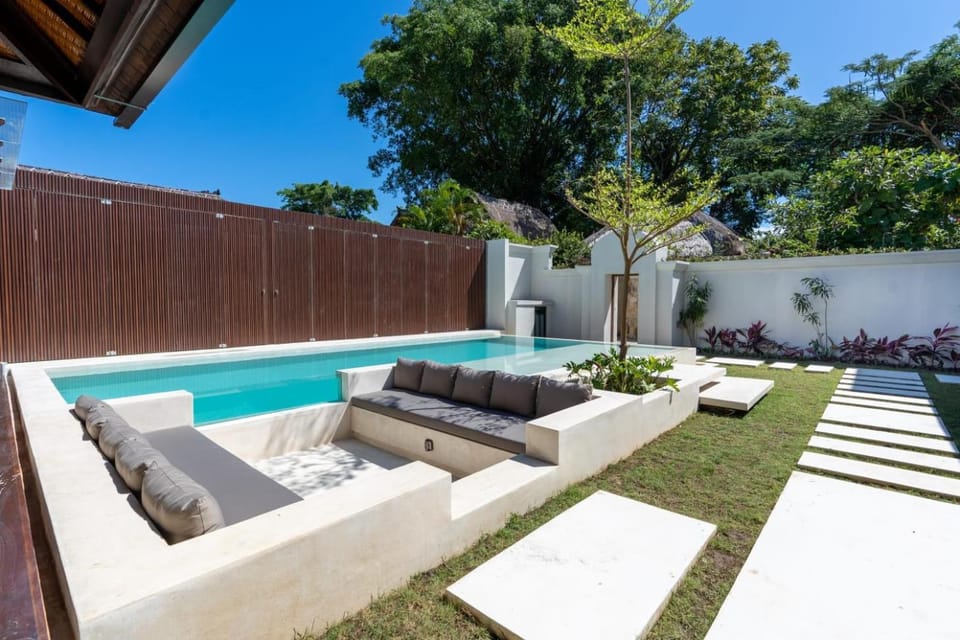 Seating area, Pool view, Swimming pool