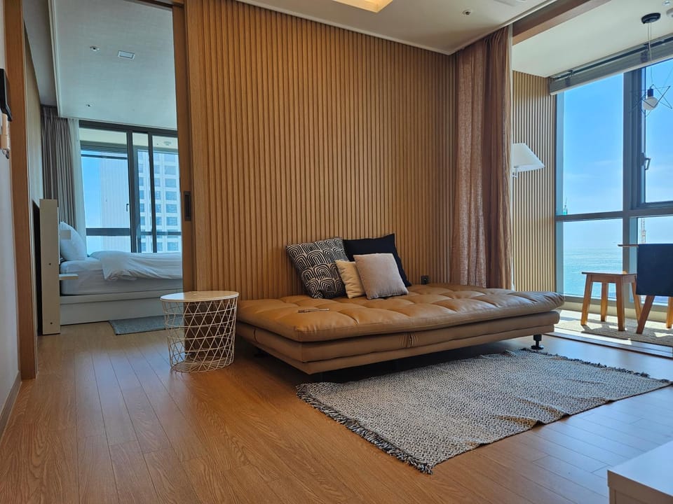 premium ocean view in HAEHUNDAE BONA TOGETHER Apartment in Busan