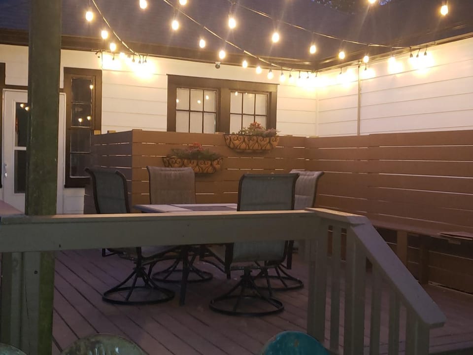 Patio, Balcony/Terrace, Seating area