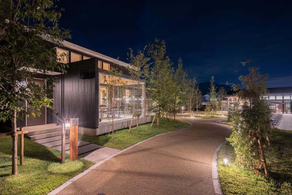 Toilet, Property building, Night, Natural landscape, Garden, Garden view