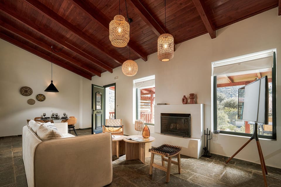 TV and multimedia, Living room, Seating area, Dining area, Diving, Diving, fireplace, fireplace