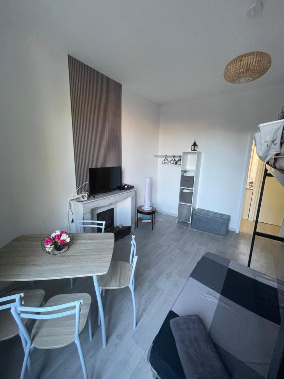 Living room, Bedroom