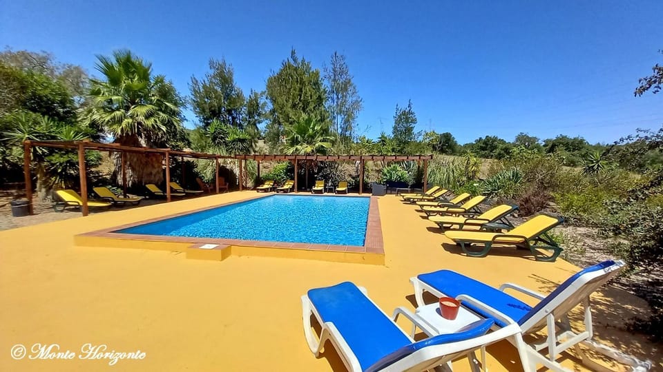 Natural landscape, Balcony/Terrace, Swimming pool, sunbed