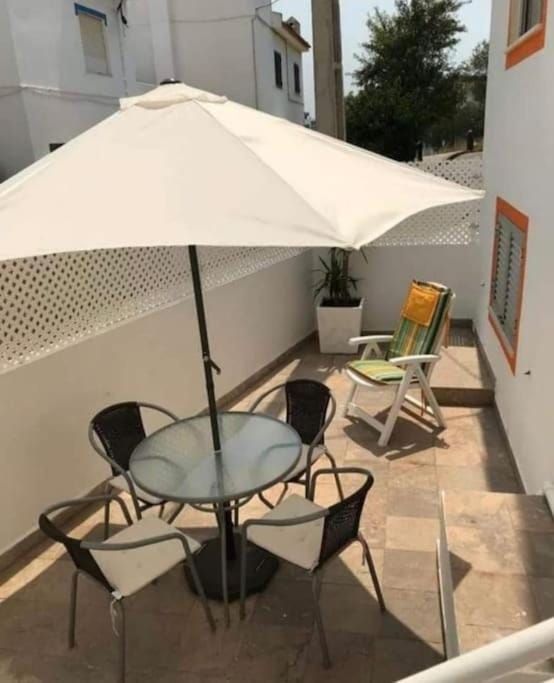 Casa Rosylu House in Ferragudo