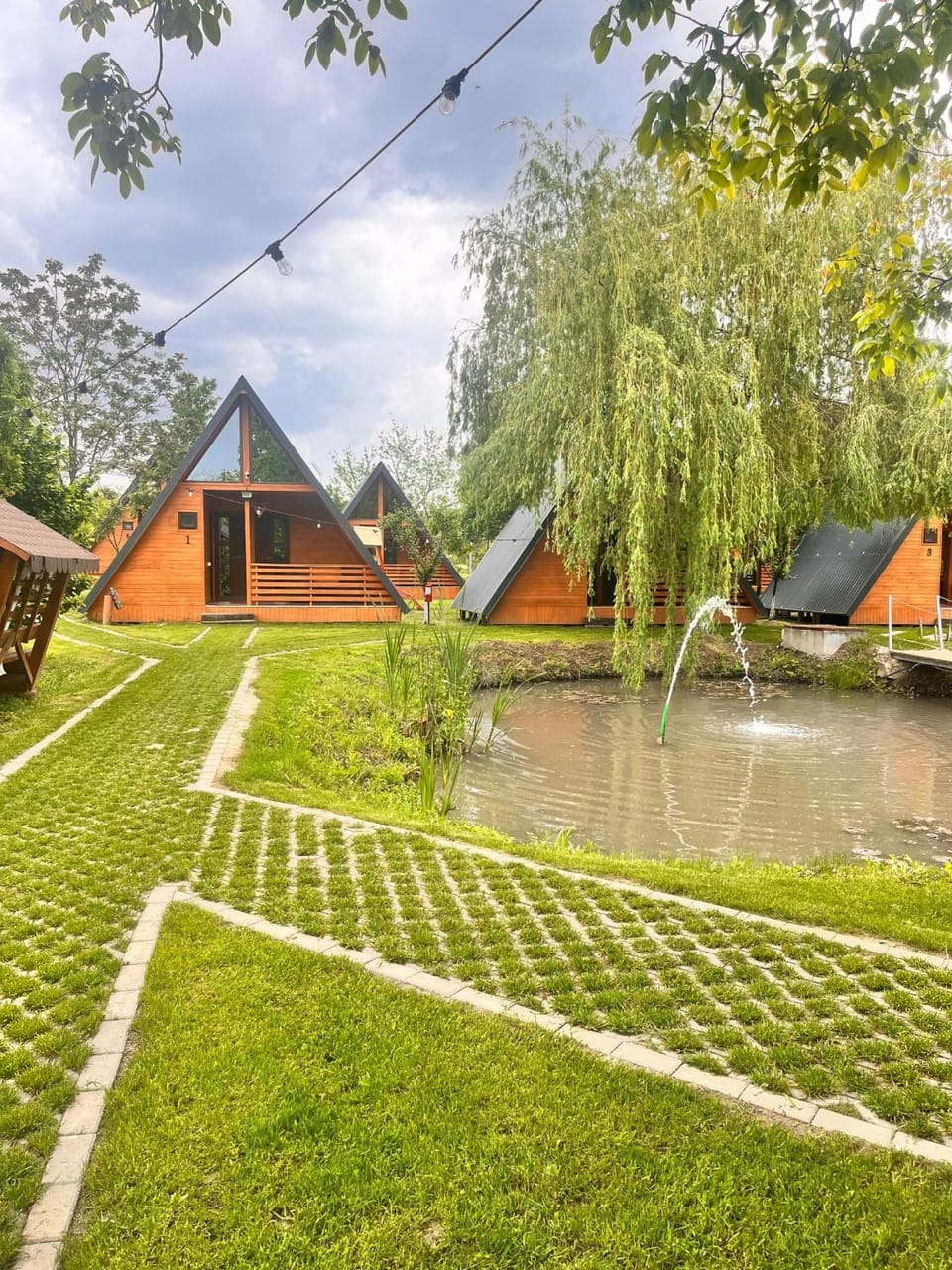 Casuta Pescarului Campground/ 
RV Resort in Dolj County, Romania
