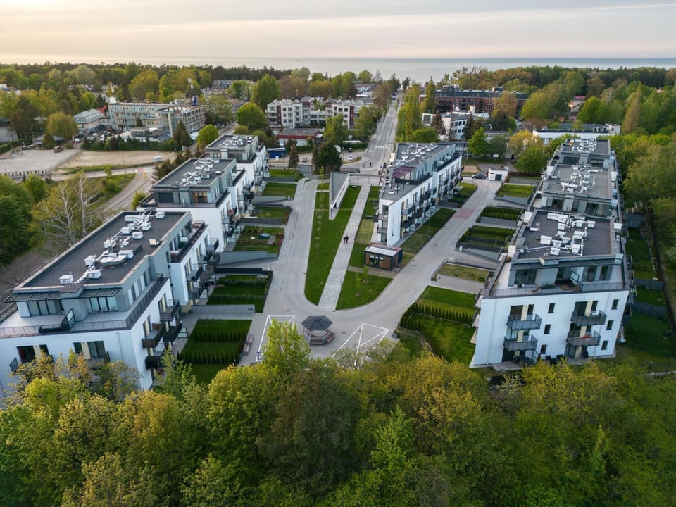 Property building, Neighbourhood, Bird's eye view, Location