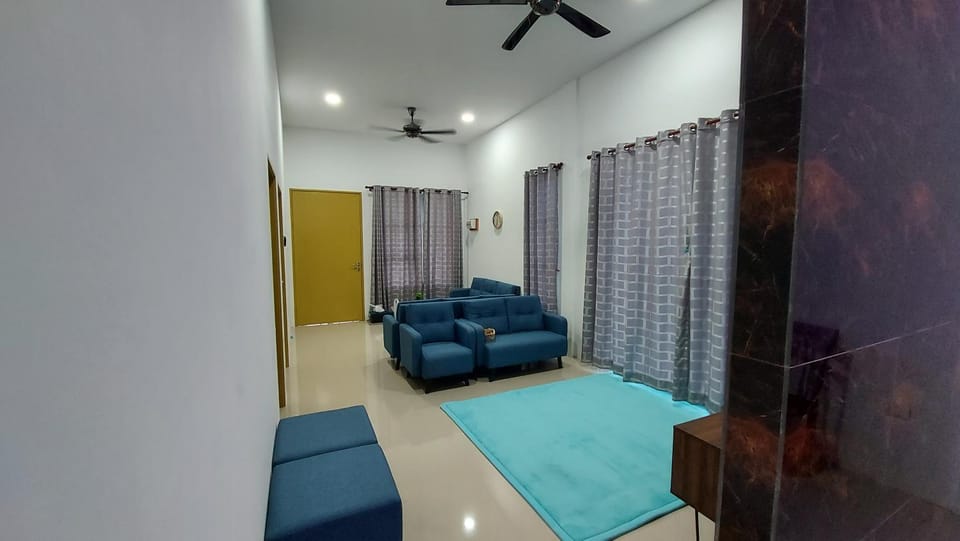 42 Avenue Homestay Samarahan House in Kuching