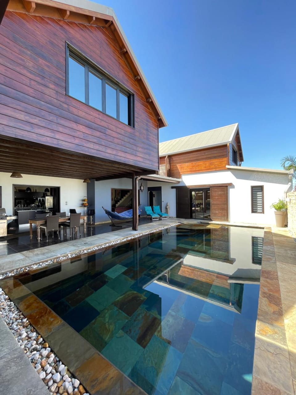 Pool view, Swimming pool, sunbed