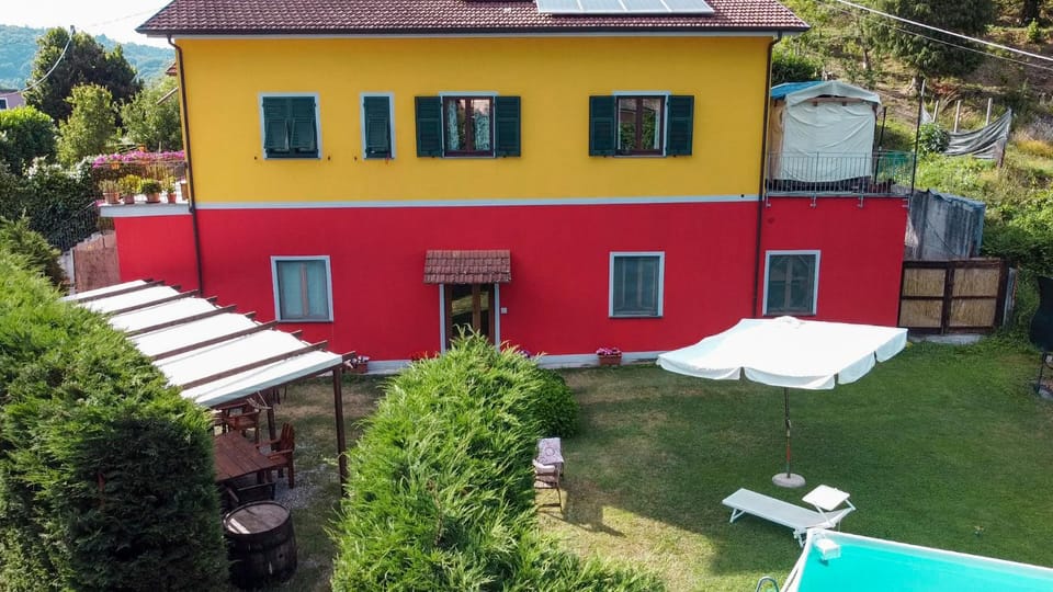 Property building, BBQ facilities, Garden, Garden view, Pool view, Swimming pool, sunbed, kitchen