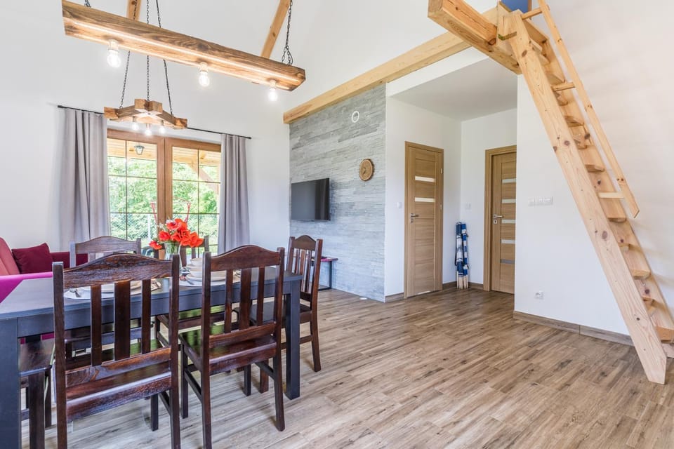 TV and multimedia, Kitchen or kitchenette, Living room, Seating area, Dining area, Evening entertainment