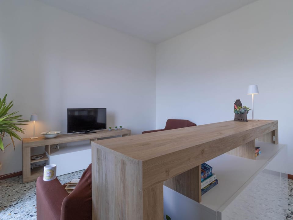 Mamma Ciccia Holiday Home - Mountains & Lake Apartment in Mandello del Lario