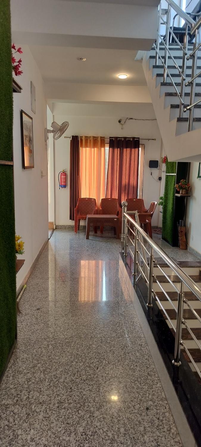 Aashiyana Home Stay, Arera Colony, Bhopal Vacation rental in India