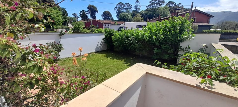 Garden, Garden view, Mountain view