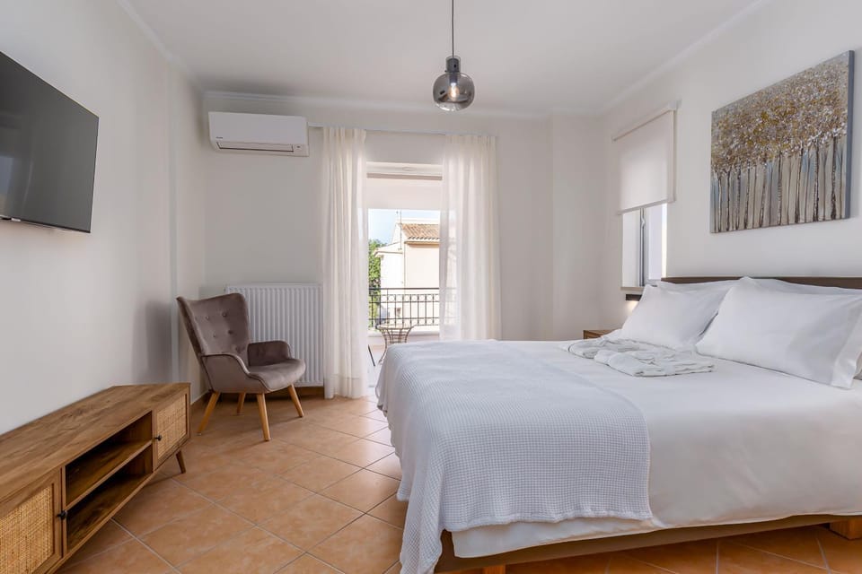Bed, TV and multimedia, Photo of the whole room, Bedroom, air conditioner