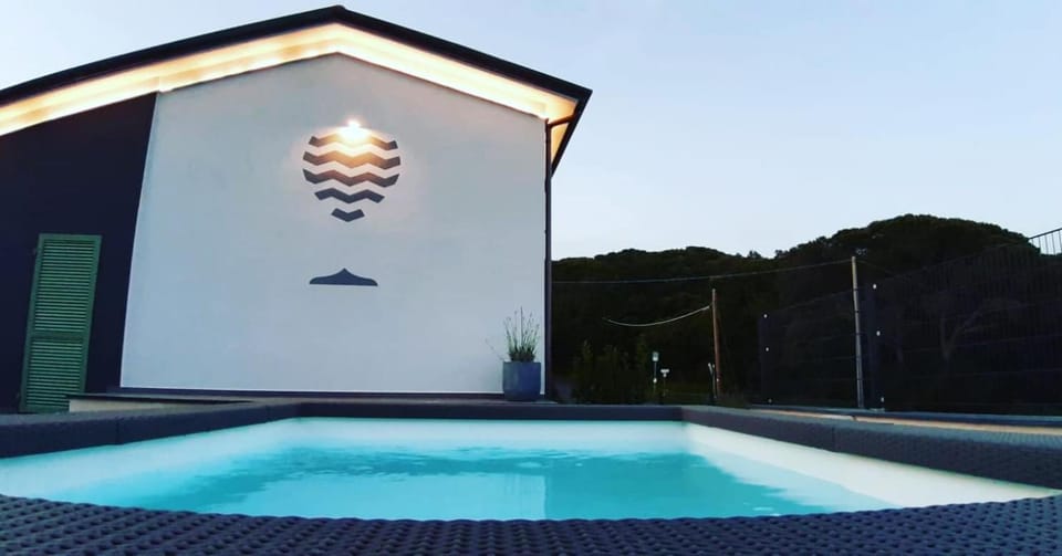 Property building, Property logo or sign, Hot Tub, Pool view, Open Air Bath