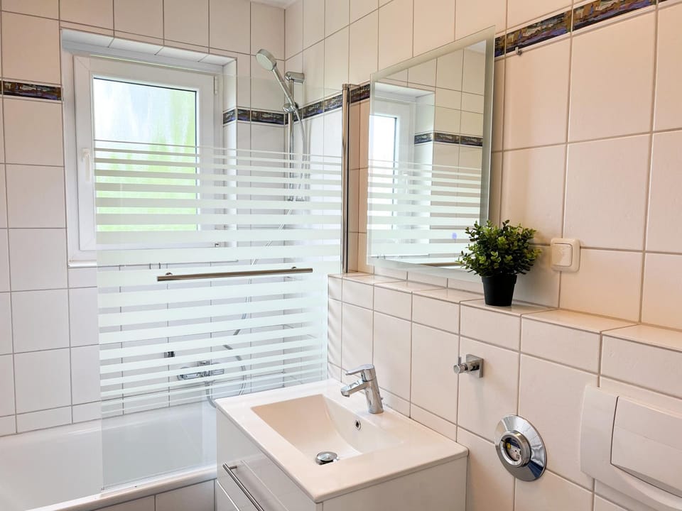 Bathroom, Bath