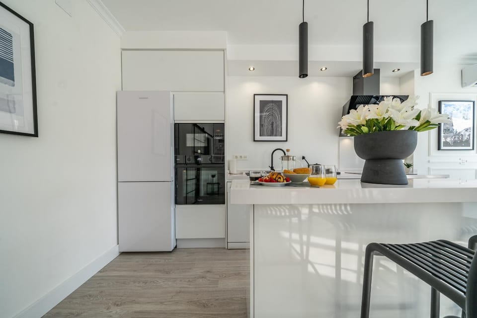 Coffee/tea facilities, Kitchen or kitchenette, Dining area, minibar, pet friendly, stove