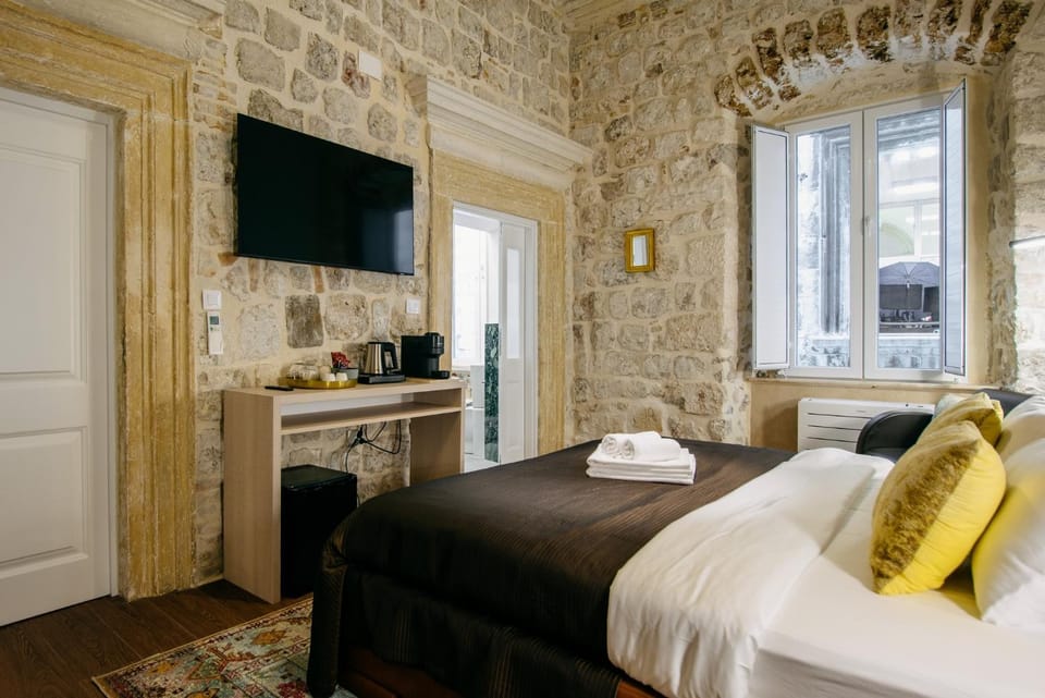 Bed, Coffee/tea facilities, Photo of the whole room, Bedroom