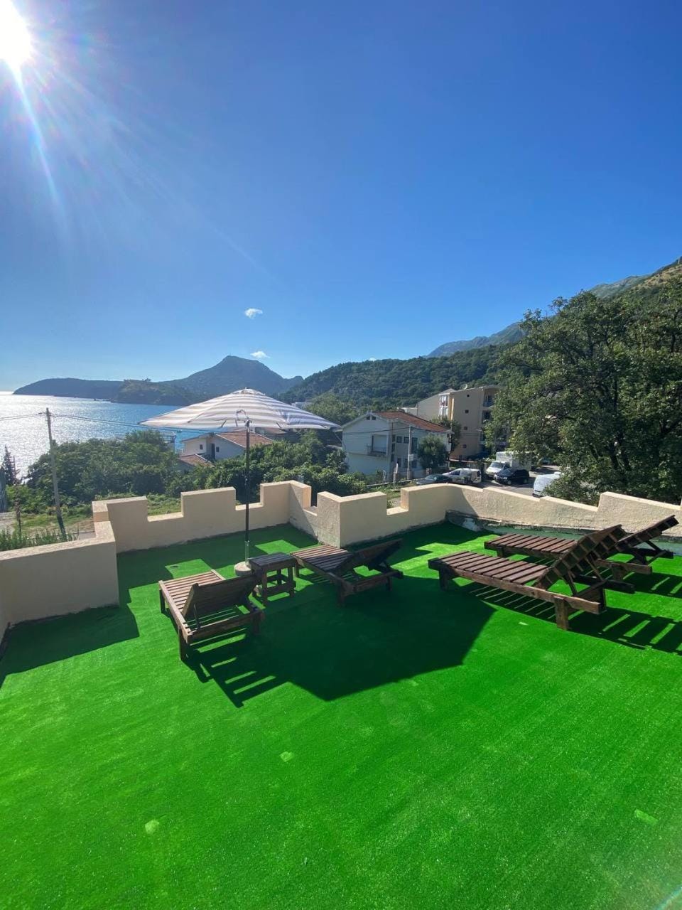 Mountain view, sunbed