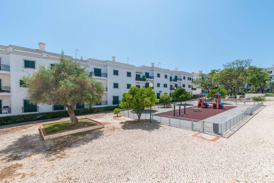 Day, Children play ground