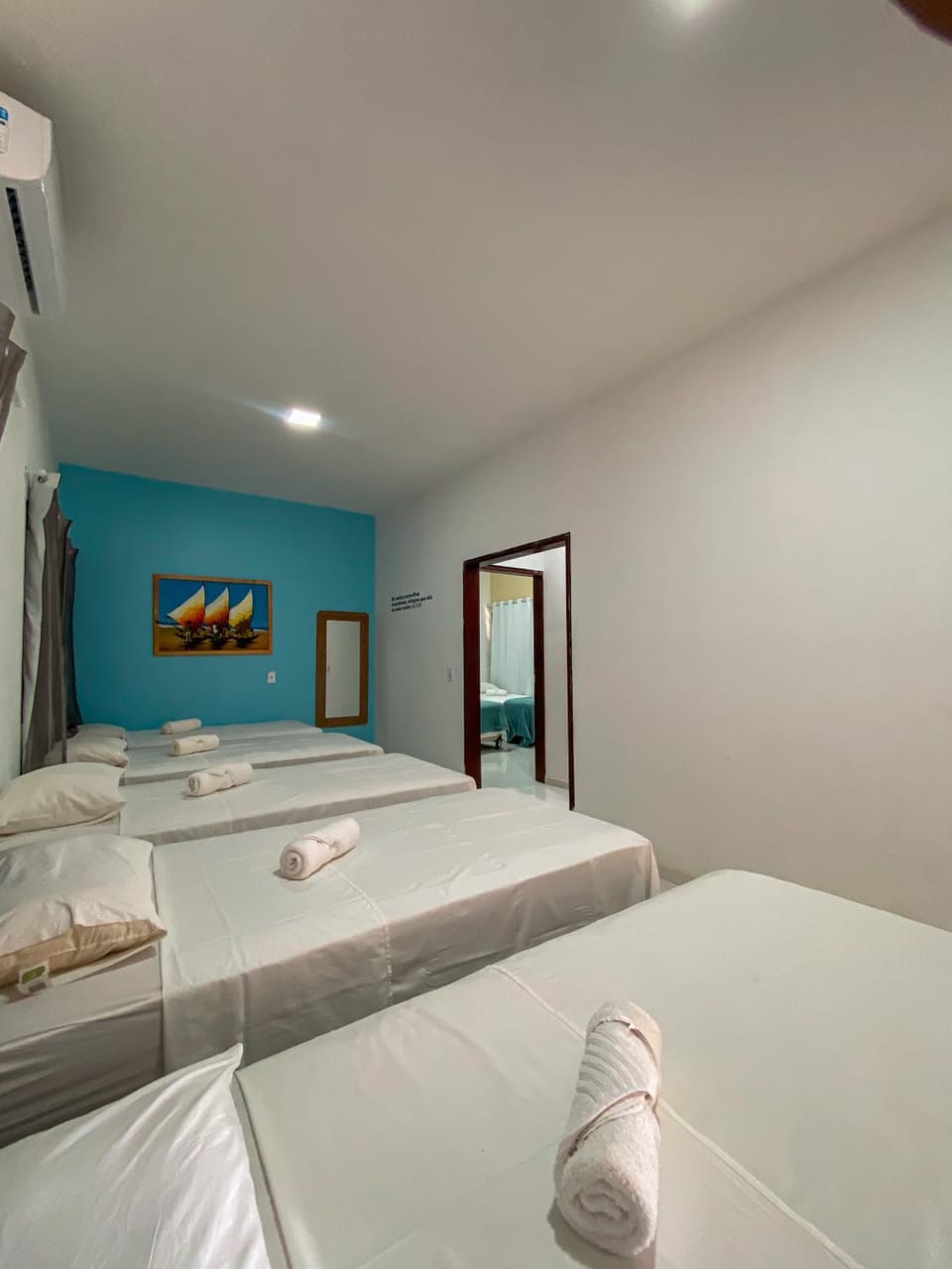Bed, Photo of the whole room, towels