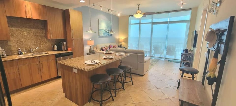 Kitchen or kitchenette, kitchen