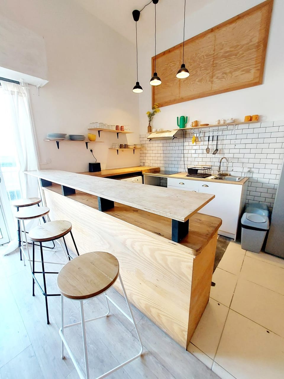 Kitchen or kitchenette, Seating area