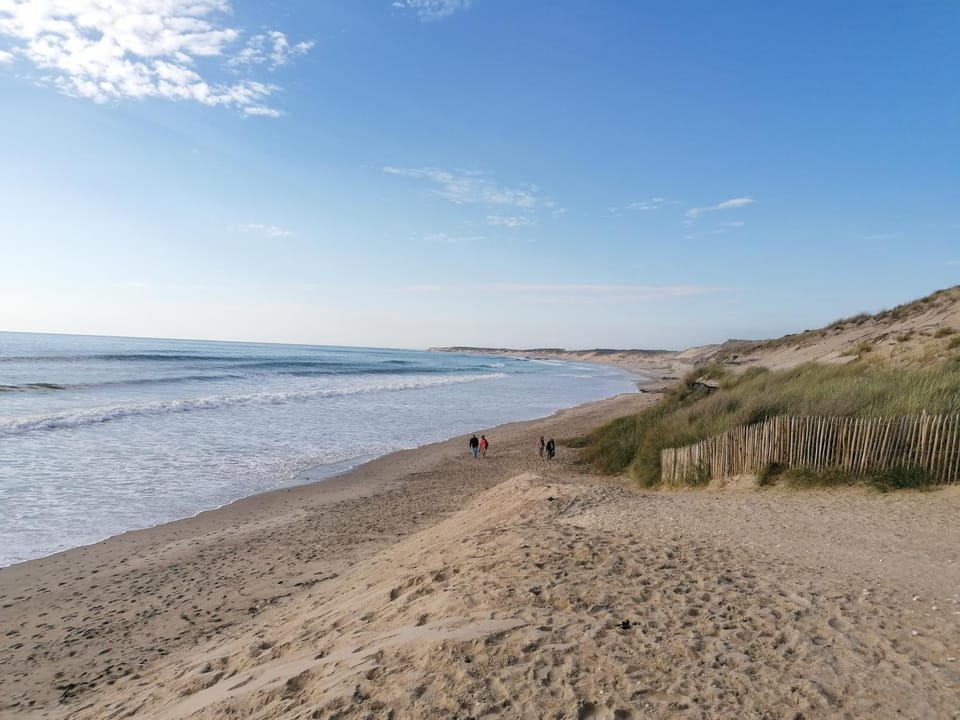 Maisonnette de charme entre plages et estuaire Country House in Nouvelle-Aquitaine