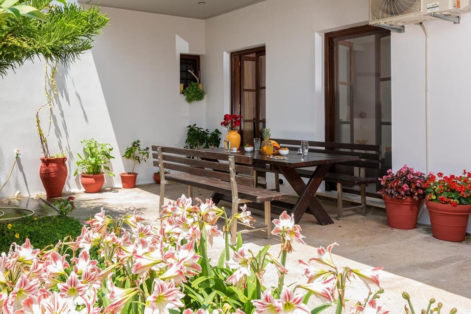 Garden, Garden view