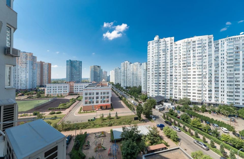 Большая 3к с генератором Гмыри,2 Осокорки Apartment in Kiev City - Kyiv