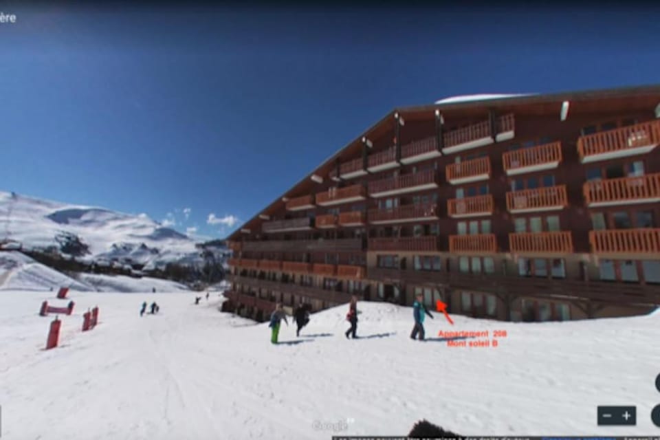 Skiing