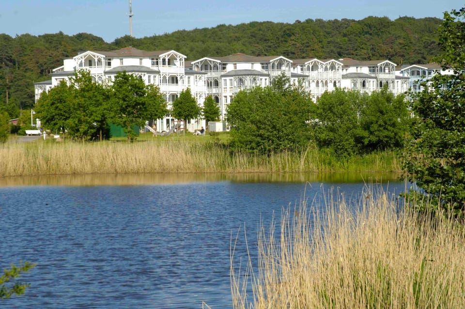 Nearby landmark, Natural landscape, Lake view