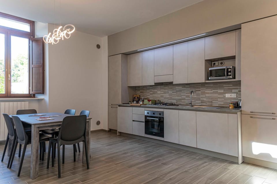 Kitchen or kitchenette, Dining area, dishwasher, oven, stove