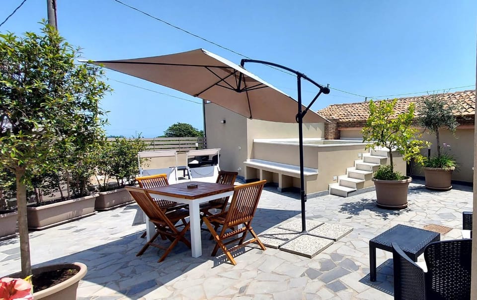 Balcony/Terrace, Swimming pool